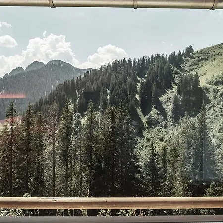 Altes Wallberghaus Guest house