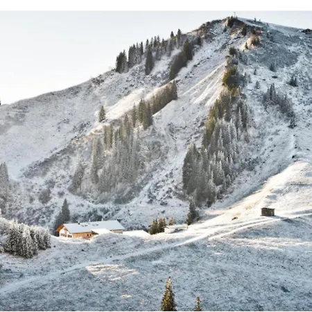 Altes Wallberghaus Gasthof 3*