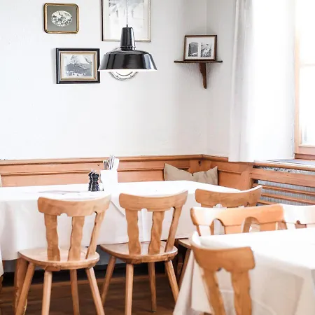 Altes Wallberghaus Guest house Rottach-Egern